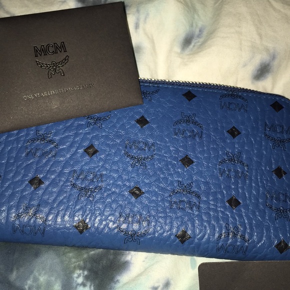 NWT Large MCM Visetos Original Zip-Around Wallet - Picture 5 of 7